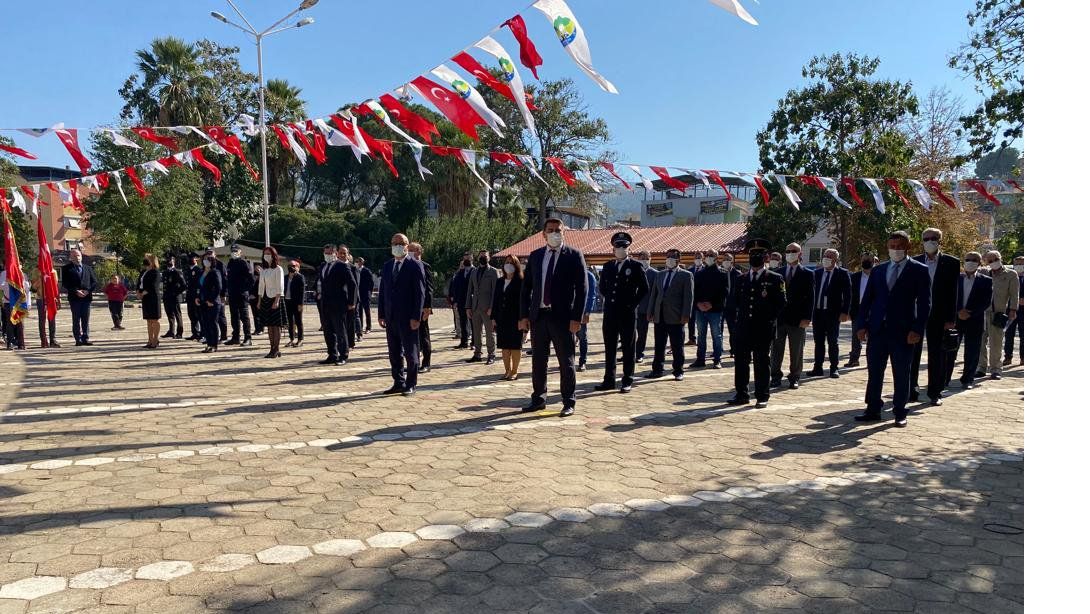 29 Ekim Cumhuriyet Bayramı Çelenk Sunma Töreni Düzenlendi.