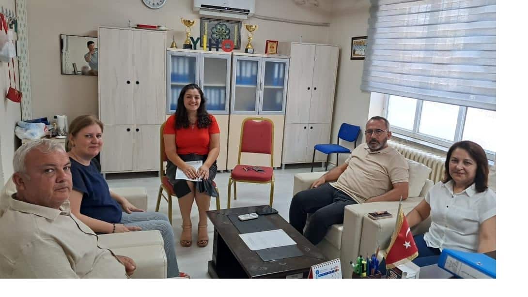YENİ ATANAN İMAM HATİP ORTAOKULU YÖNETİCİLERİNE ZİYARET
